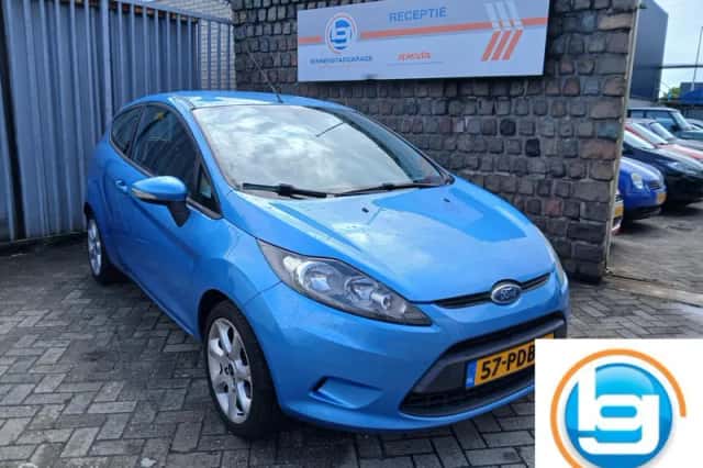 Ford Fiesta (2011) thumbnail 1