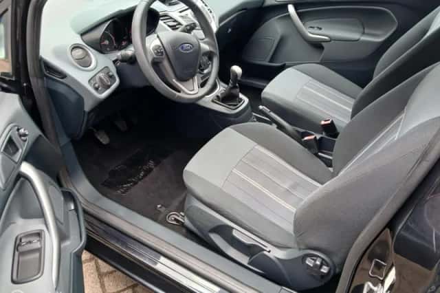 Ford Fiesta (2009) thumbnail 6