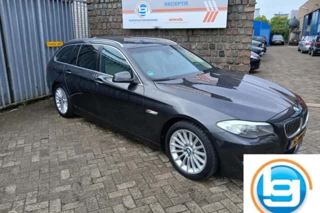 BMW 5-Serie (2010) thumbnail 2