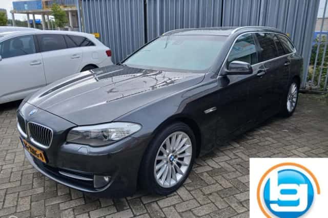 BMW 5-Serie (2010) thumbnail 3