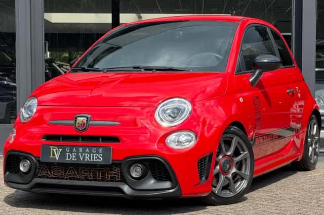 Fiat 500 (2016) thumbnail 1