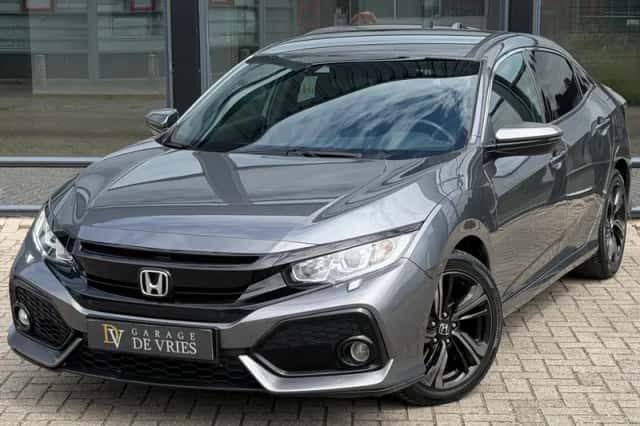 Honda Civic (2018) thumbnail 5