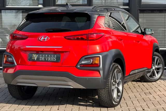 Hyundai Kona (2018) thumbnail 3
