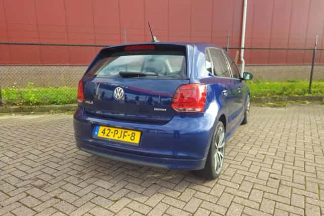 Volkswagen Polo (2011) thumbnail 6