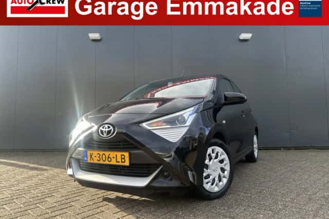 Toyota Aygo (2021) thumbnail 1