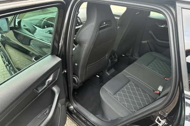 Škoda Karoq (2022) thumbnail 3