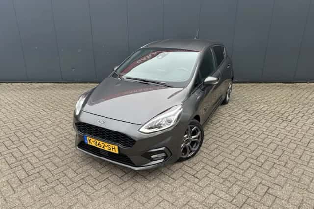 Ford Fiesta (2021) thumbnail 3