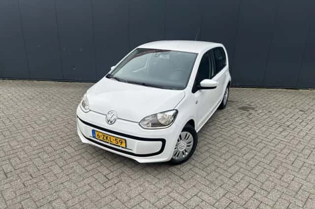 Volkswagen Up! (2015) thumbnail 4