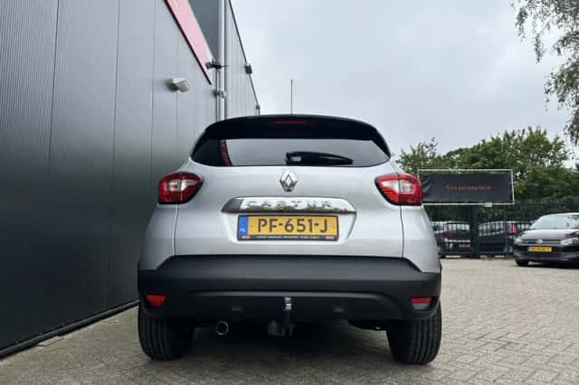 Renault Captur (2017) thumbnail 5