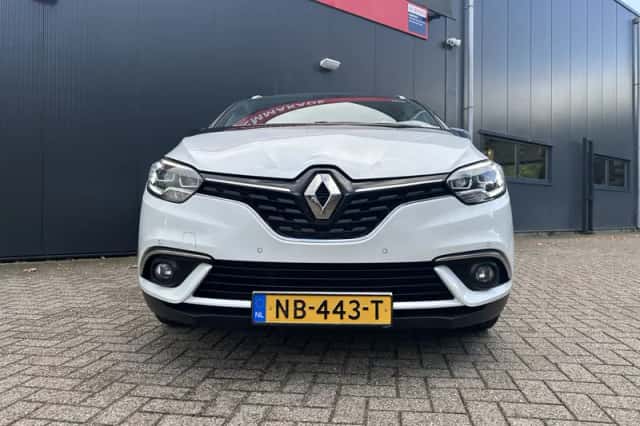 Renault Grand Scénic (2017) thumbnail 4