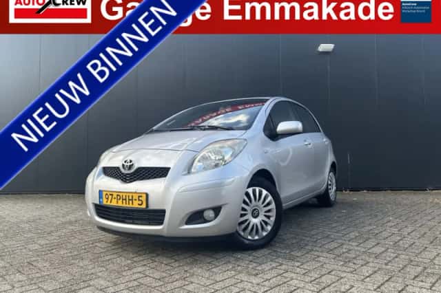 Toyota Yaris (2011) thumbnail 1