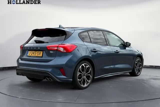 Ford Focus (2020) thumbnail 5