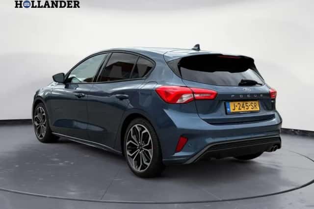 Ford Focus (2020) thumbnail 6