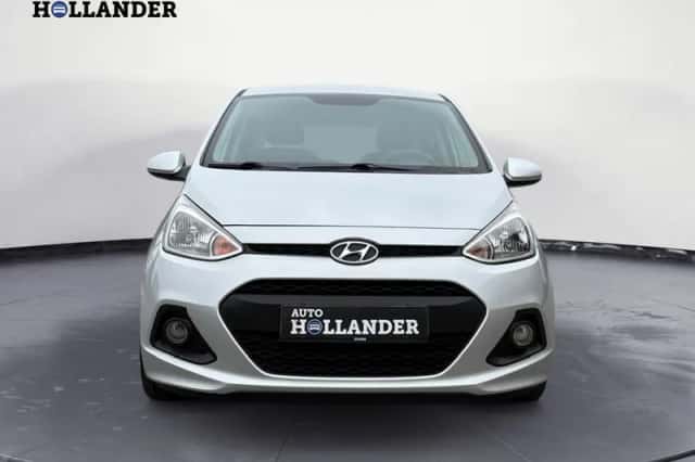 Hyundai i10 (2015) thumbnail 3