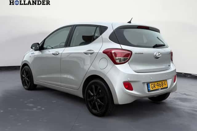 Hyundai i10 (2015) thumbnail 4