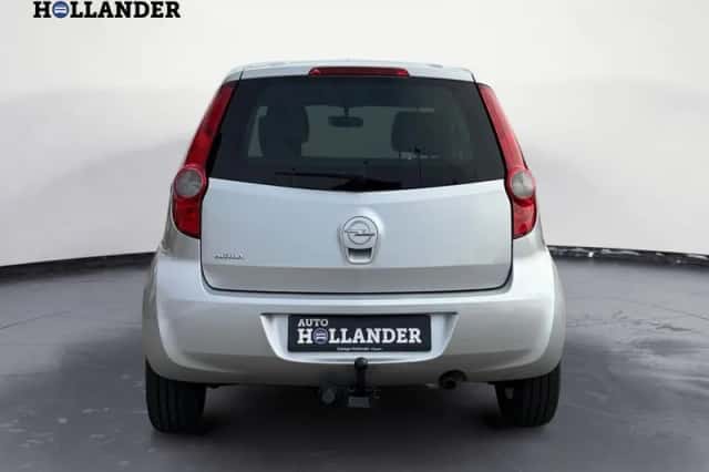 Opel Agila (2010) thumbnail 6