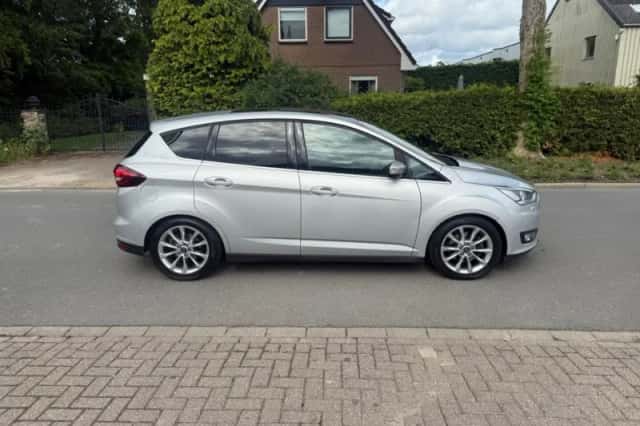 Ford C-Max (2016) thumbnail 6