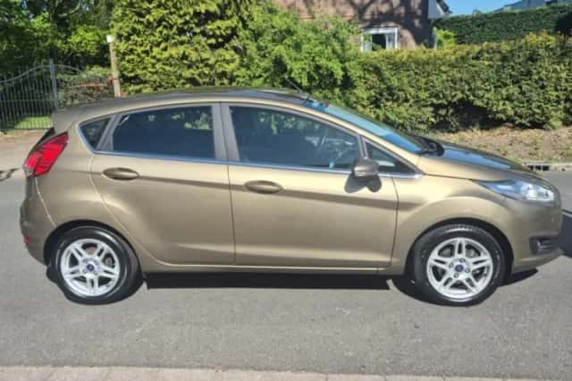 Ford Fiesta (2013) thumbnail 6