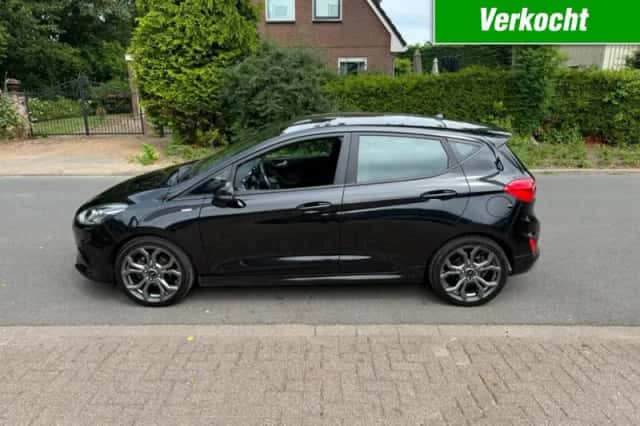 Ford Fiesta (2019) thumbnail 2