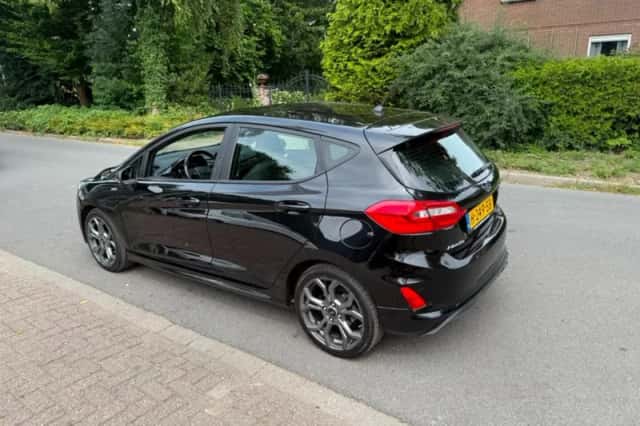 Ford Fiesta (2019) thumbnail 3