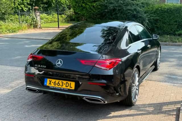 Mercedes-Benz 220 (2026) thumbnail 5
