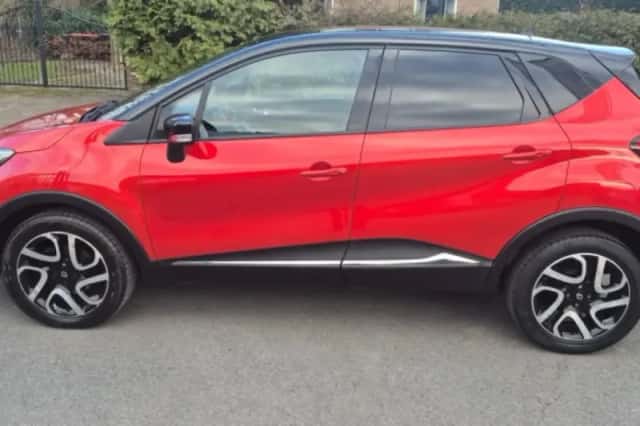 Renault Captur (2015) thumbnail 1