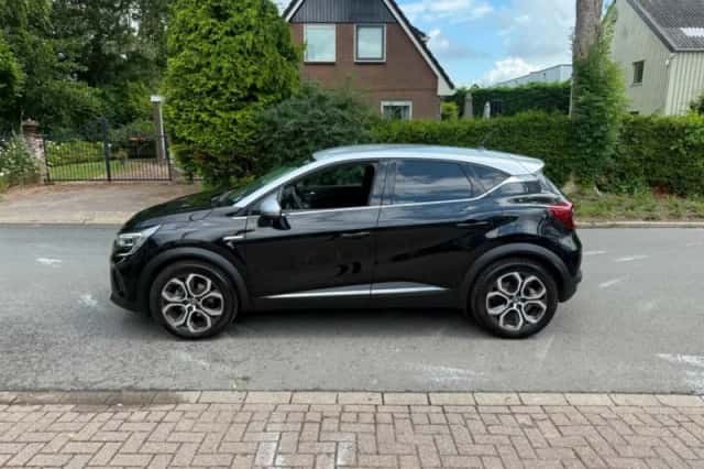 Renault Captur (2021) thumbnail 1