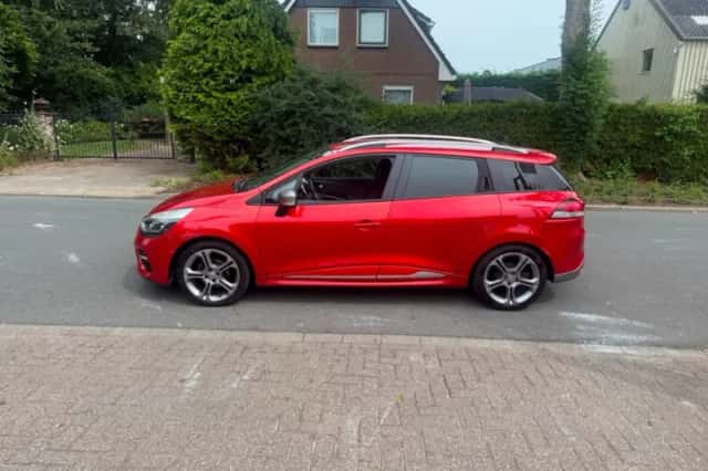 Renault Clio (2014) thumbnail 2