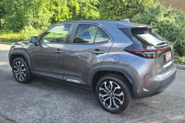 Toyota Yaris (2025) thumbnail 3