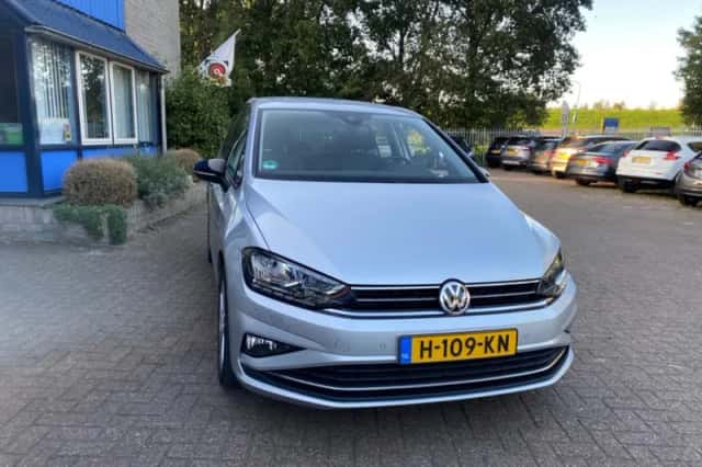Volkswagen Golf (2019) thumbnail 5