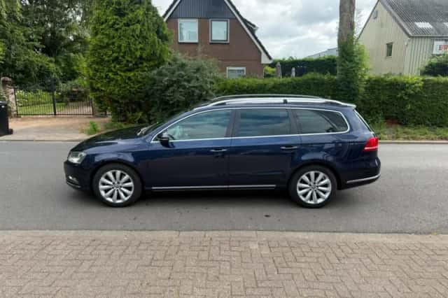 Volkswagen Passat (2012) thumbnail 6