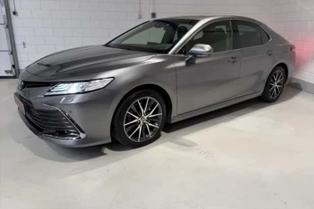 Toyota Camry (2021) thumbnail 5