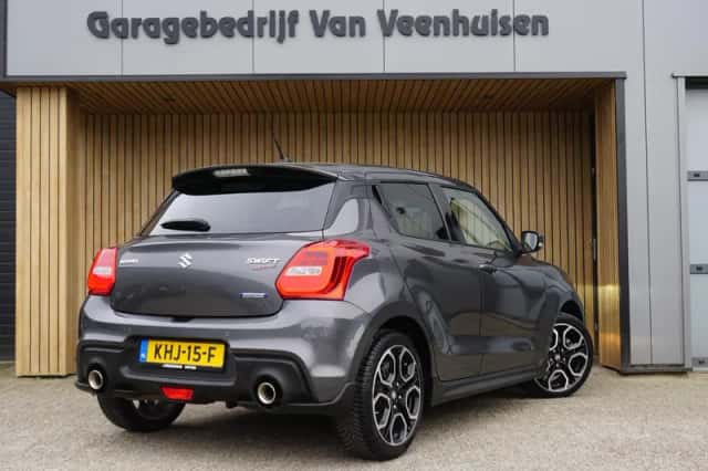 Suzuki Swift (2022) thumbnail 6