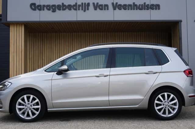 Volkswagen Golf Sportsvan (2019) thumbnail 2