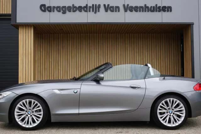BMW Z4 (2009) thumbnail 2