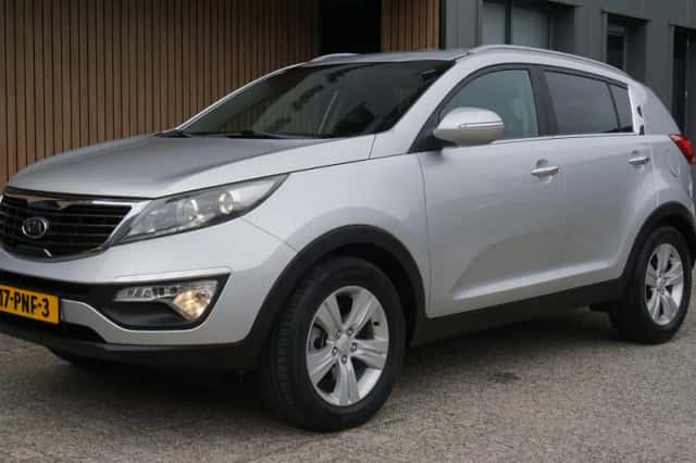 Kia Sportage (2011) thumbnail 4