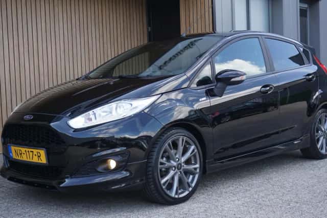 Ford Fiesta (2017) thumbnail 4