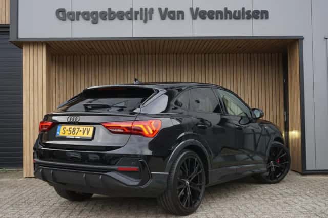 Audi Q3 (2021) thumbnail 6