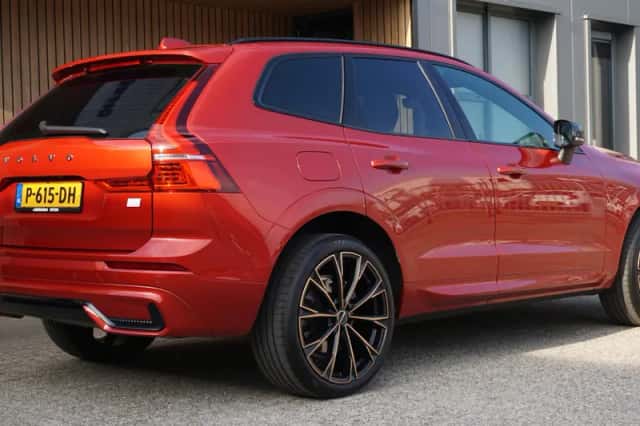 Volvo XC60 (2022) thumbnail 5