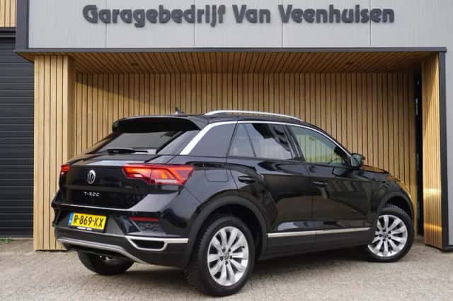 Volkswagen T-Roc (2022) thumbnail 6