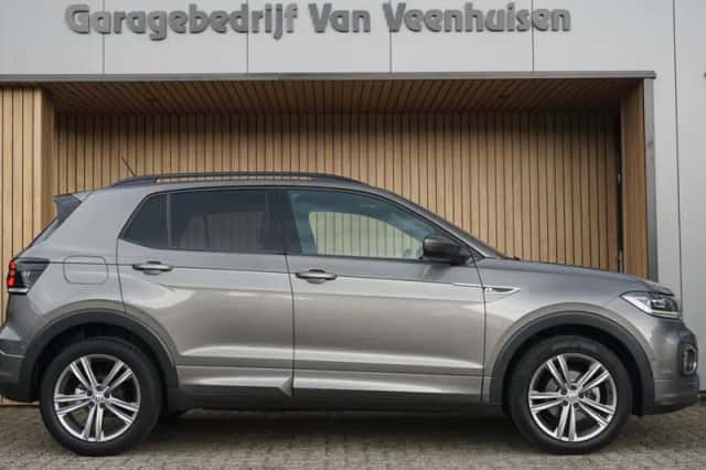 Volkswagen T-Cross (2019) thumbnail 3
