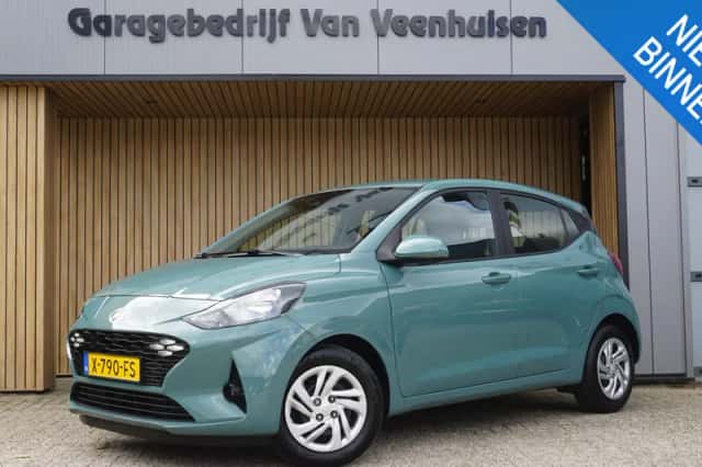 Hyundai i10 (2023) thumbnail 1