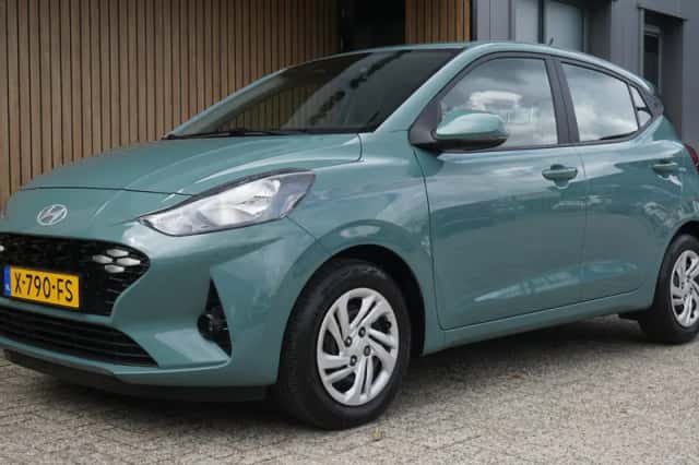 Hyundai i10 (2023) thumbnail 4