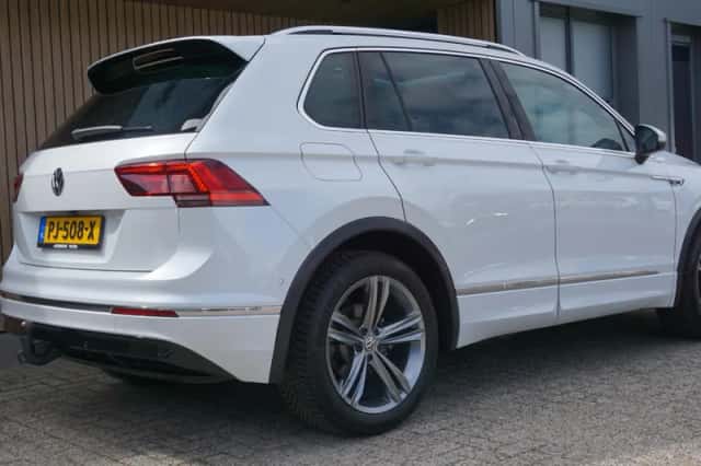 Volkswagen Tiguan (2017) thumbnail 5