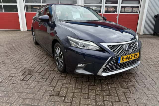 Lexus CT (2021) thumbnail 1