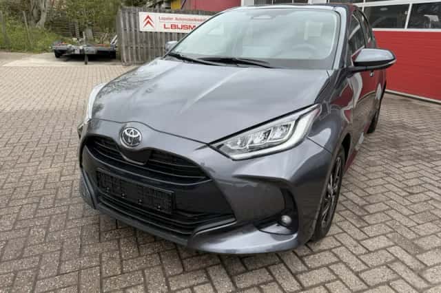 Toyota Yaris (2025) thumbnail 5