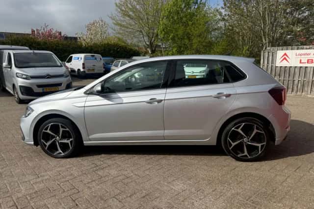 Volkswagen Polo (2023) thumbnail 5