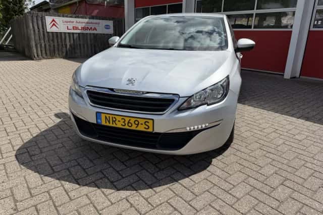 Peugeot 308 (2017) thumbnail 6