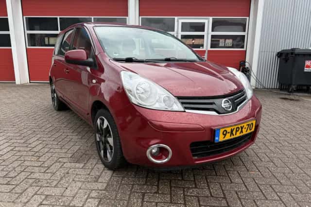 Nissan Note (2012) thumbnail 1