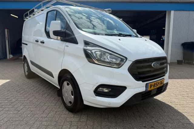 Ford Transit Custom (2018) thumbnail 1